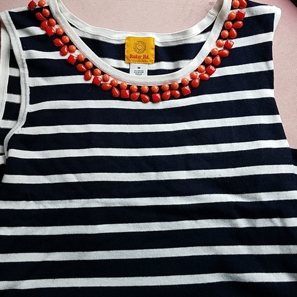 Ruby Rd. Sleeveless Top Size Medium - Picture 7 of 9